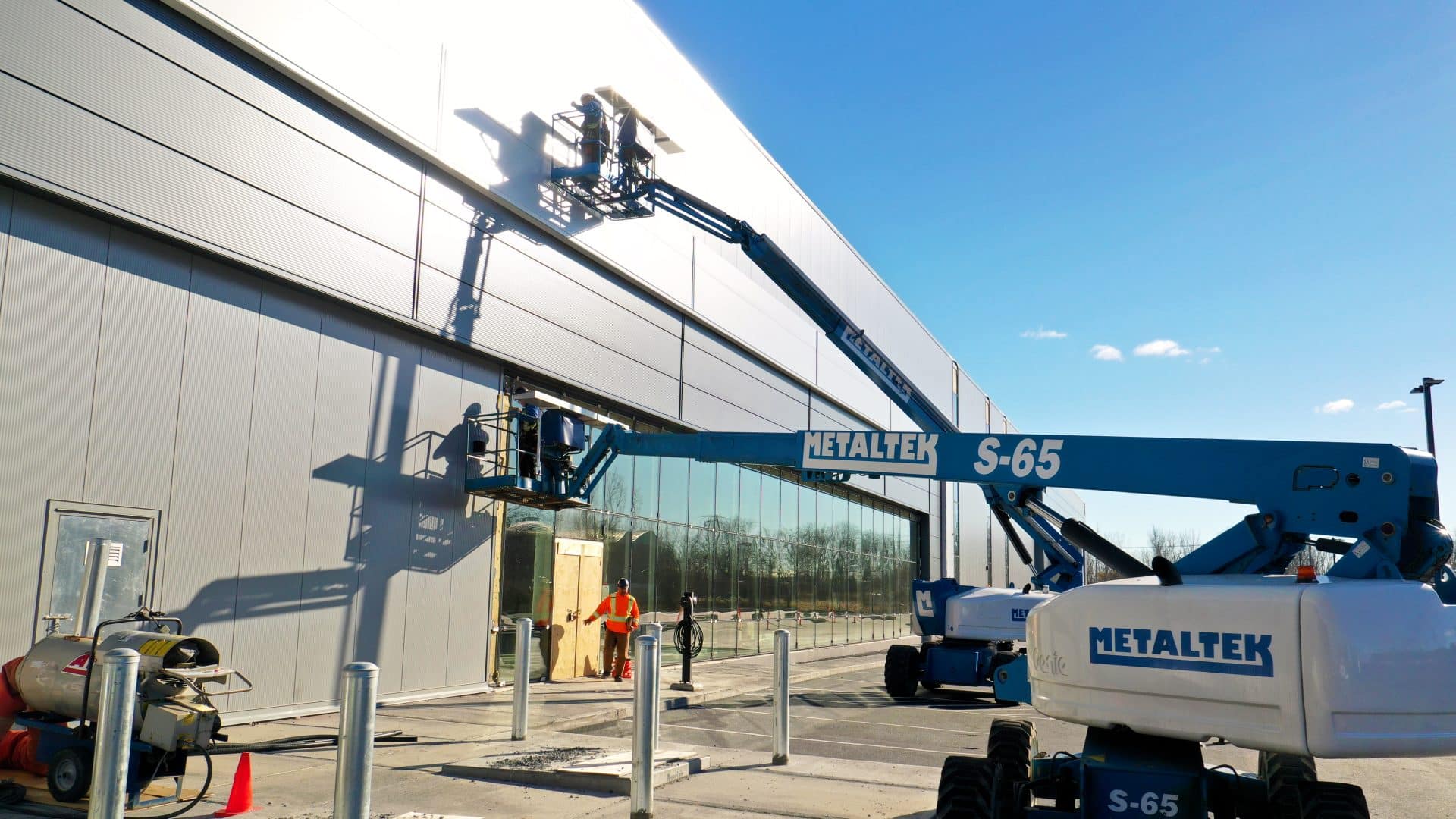Atek Cladding Métaltek | Experts in sales and installation of metal siding